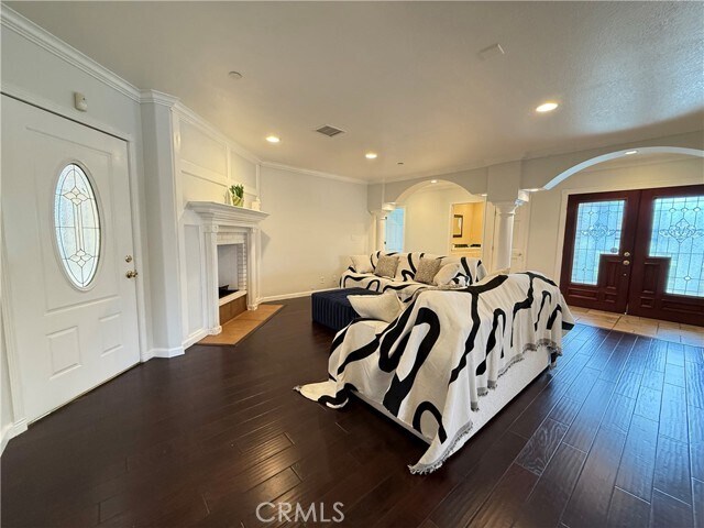 Building Photo - 603 E Longden Ave