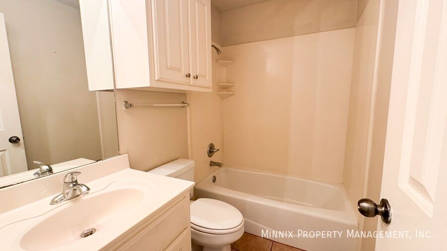 Building Photo - 3114 110th St