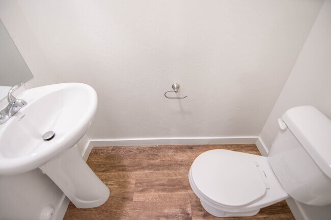 Building Photo - 7487 Geraint St