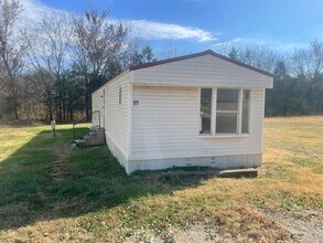 Building Photo - Embers East 2 bedroom 1 bath