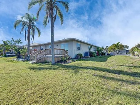 Building Photo - Apollo Beach Condo