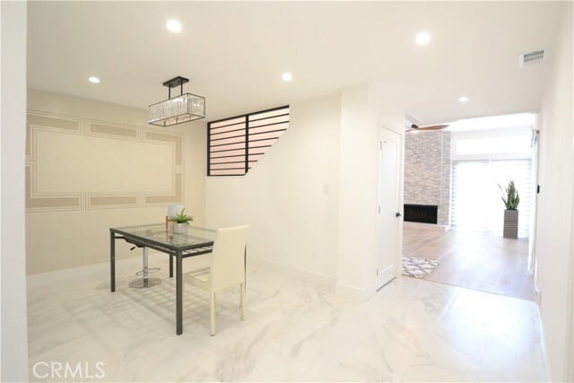 Building Photo - 5 Spicewood Way