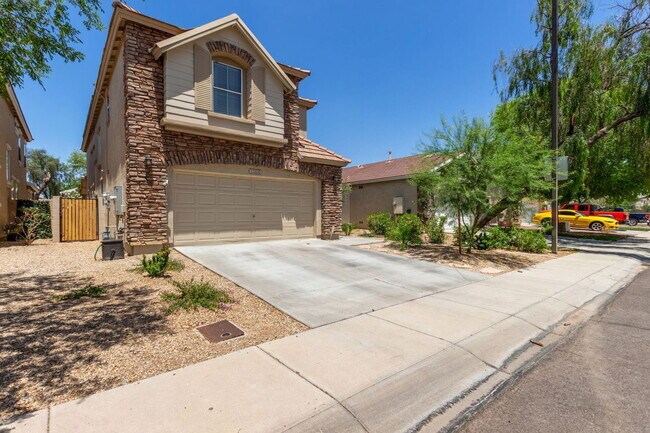 Building Photo - 13420 W Berridge Ln