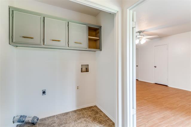 Building Photo - 2107 Briarwood Blvd