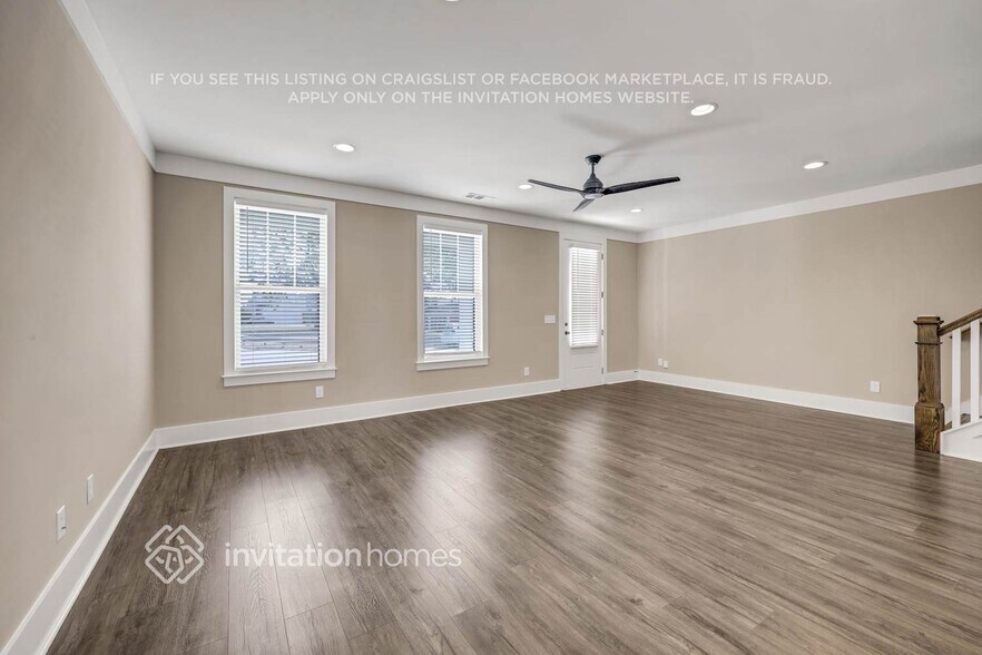 Building Photo - 267 Founders Ln