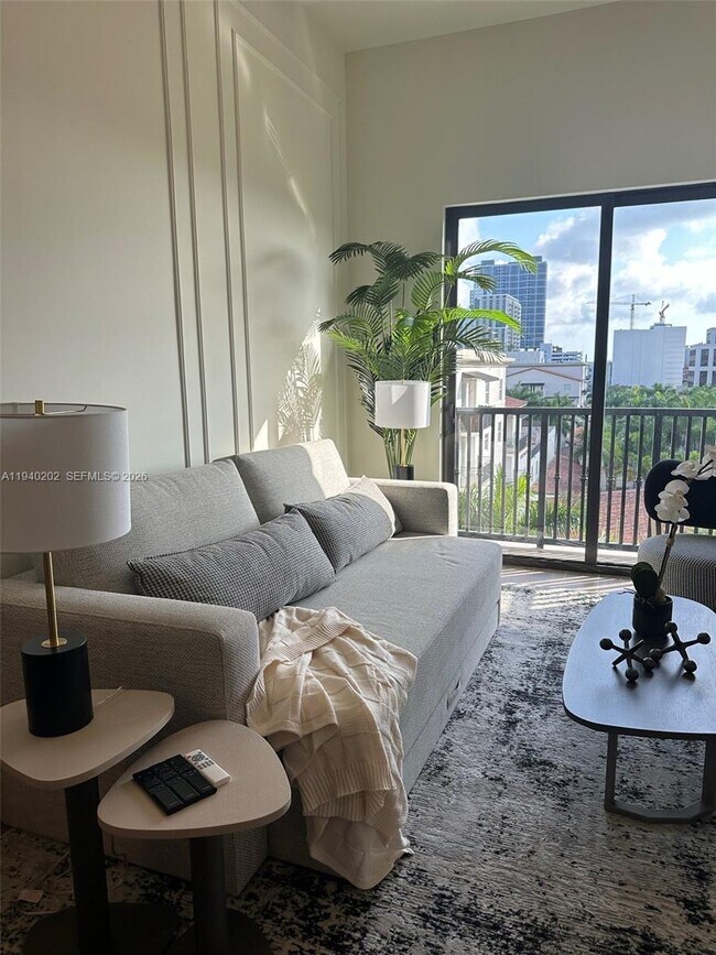 Building Photo - 4220 Laguna St