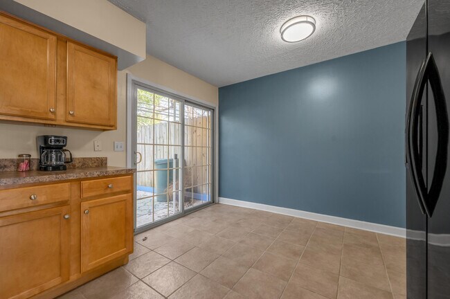 Building Photo - 139 Regency Point Path