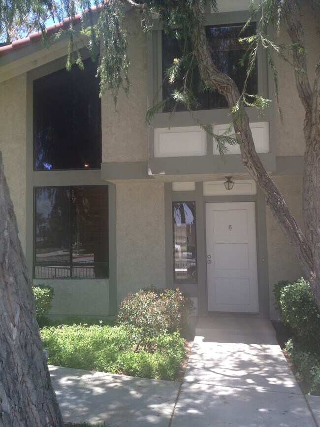 Building Photo - 6865 Valley Circle Blvd