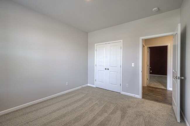 Building Photo - One level living!