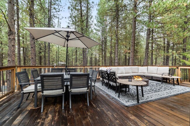 Building Photo - 70335 Sword Fern