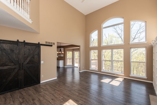 Building Photo - 720 Vista Hills Ct