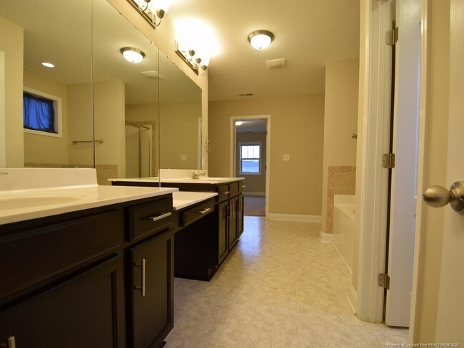 Building Photo - 929 Pecan Grove Loop
