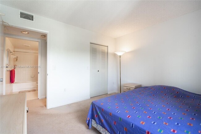 Building Photo - 13700 SW 11th St