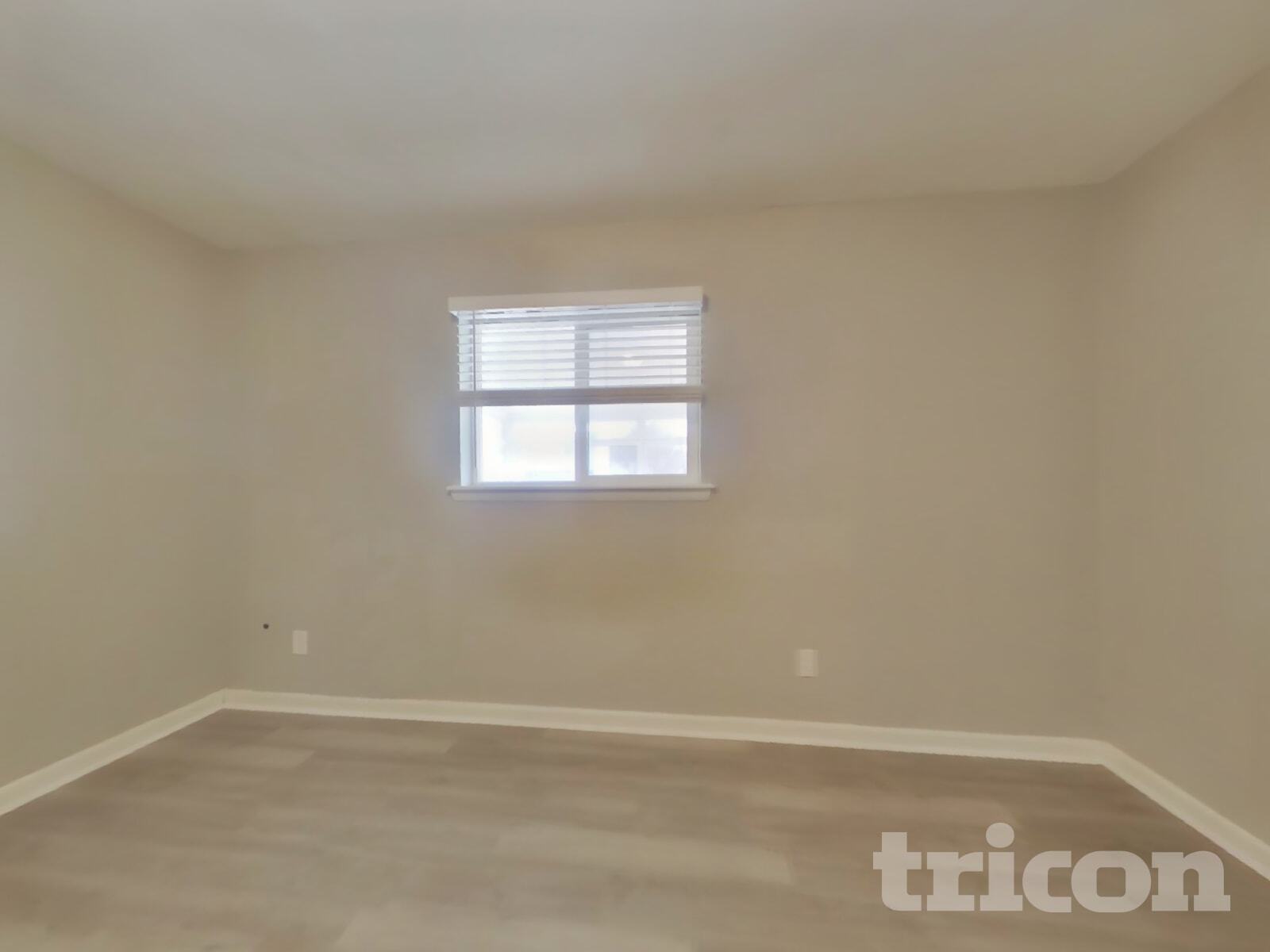 Building Photo - 2305 Berkley St