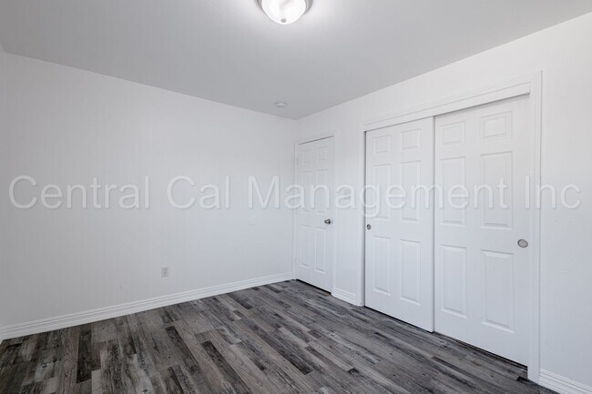 Building Photo - 130 8th St