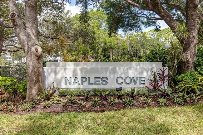 Building Photo - 285 Naples Cove Dr