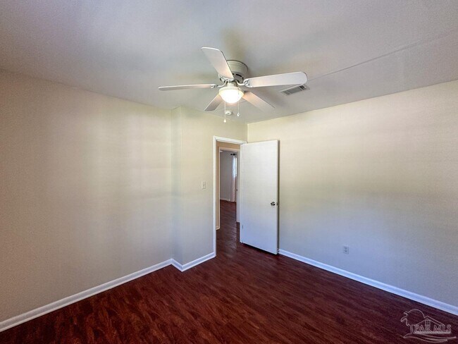 Building Photo - 279 Airport Blvd