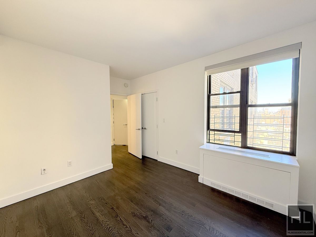 Building Photo - NO fee 1 bed 1 bath on the 22nd floor - Su...