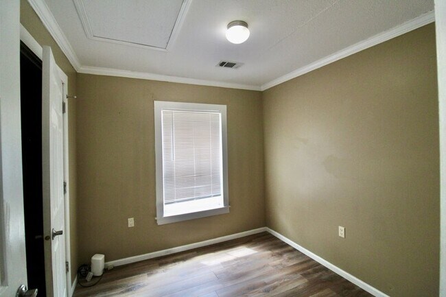 Building Photo - 147 Caswell Branch Rd