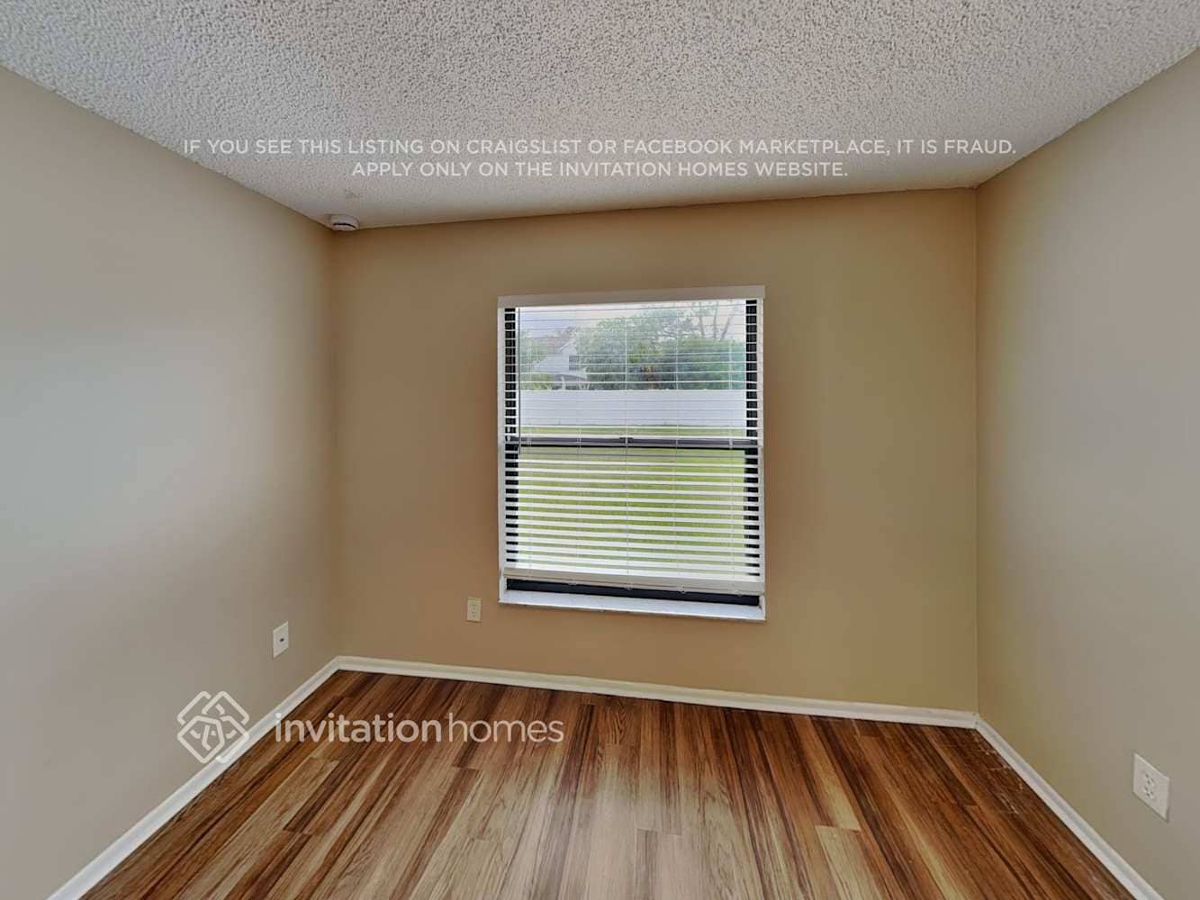 Building Photo - 2206 Fairmont Cir