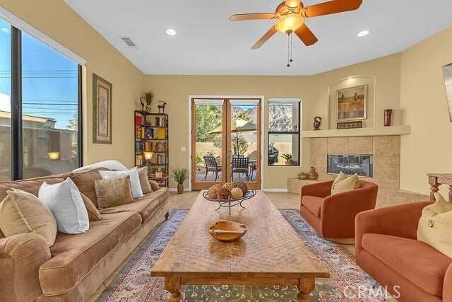 Building Photo - 54052 Avenida Martinez
