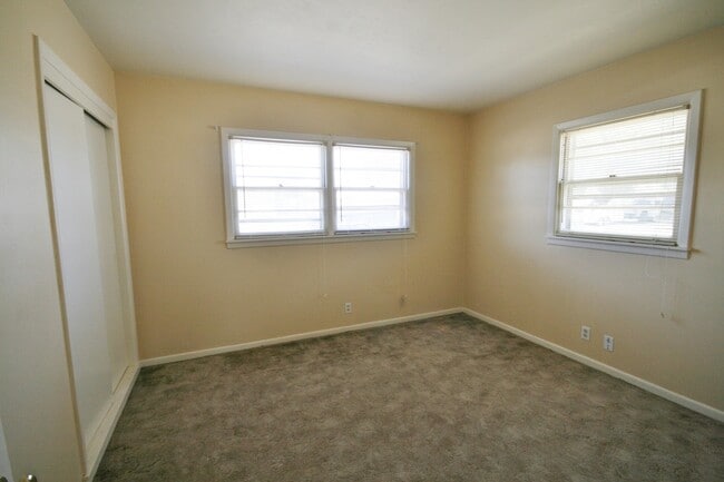 Building Photo - 3 Bed, 2 Bath, Highland School District