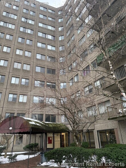 Building Photo - 99 Florence St