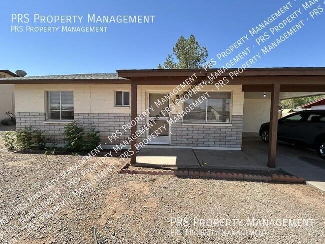 Building Photo - 3147 E Edgewood Ave