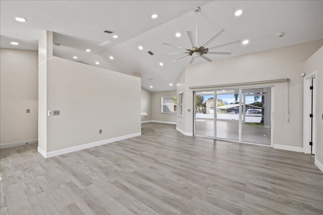 Building Photo - Beautifully remodeled home is situated in ...