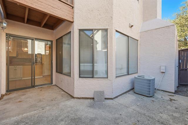 Building Photo - 505 Ranch Trail