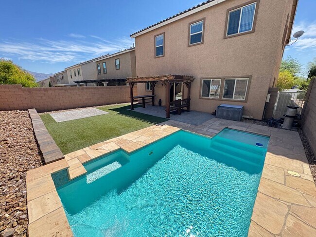 Building Photo - Your Next Home Awaits | 4 Bed, 3 Bath with Private Pool