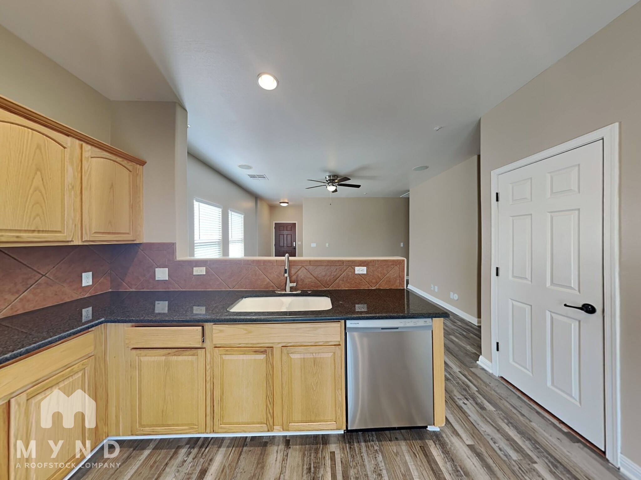 Building Photo - 12853 N 87th Dr