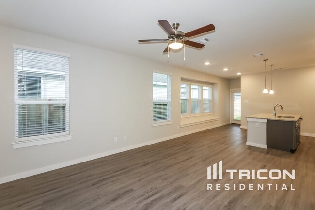 Building Photo - 23627 Gibson Frst Dr