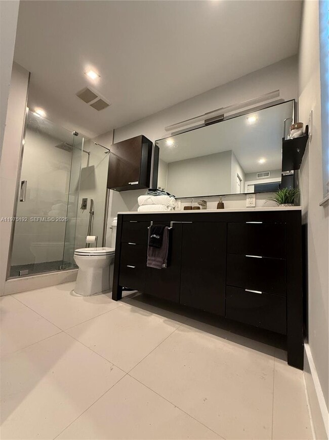 Building Photo - 4850 SW 4th St