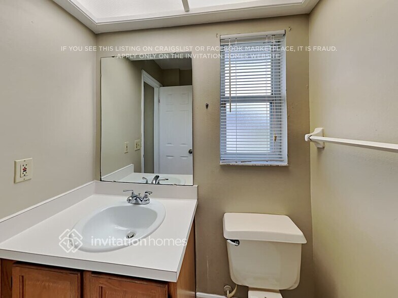 Building Photo - 2800 W Covington Dr