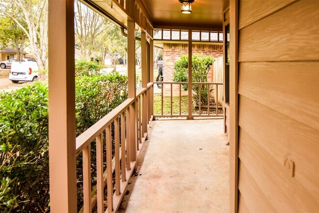 Building Photo - 3530 Santa Rosa Ln