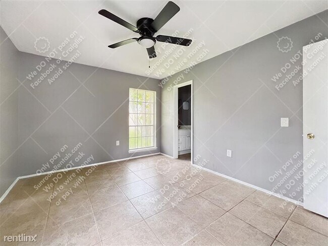 Building Photo - 8411 Collingwood-