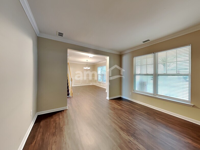 Building Photo - 13207 Meadowmere Rd