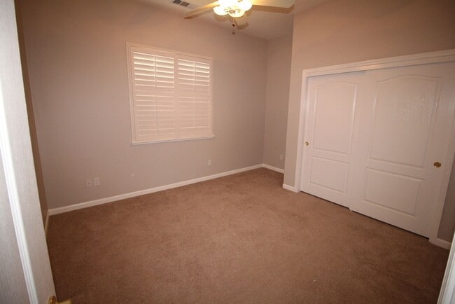 Building Photo - Beautiful Home in Buchanan District + Large Yard