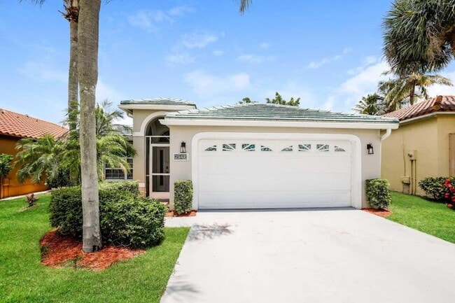 Building Photo - 2542 Country Golf Dr