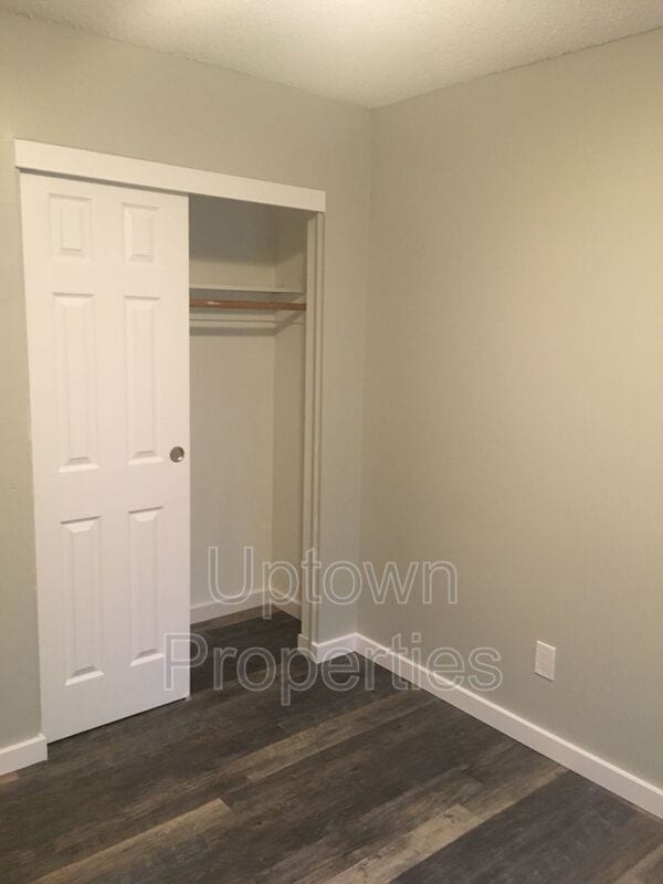 Building Photo - 8020 SW Thorn St