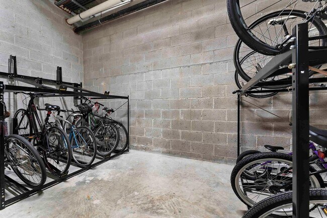 Building Photo - 251 Newark Ave