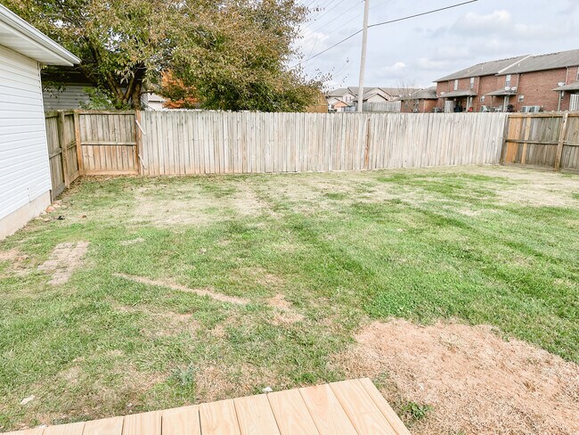 Back Yard - 704 N Cottonwood Ave