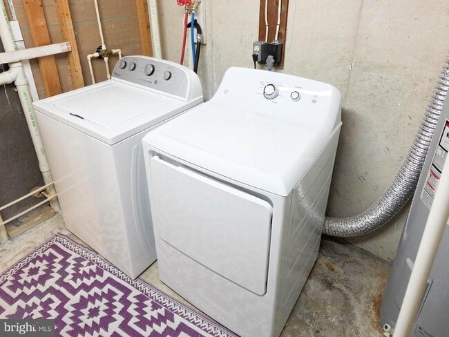 Building Photo - 20559 Strath Haven Dr