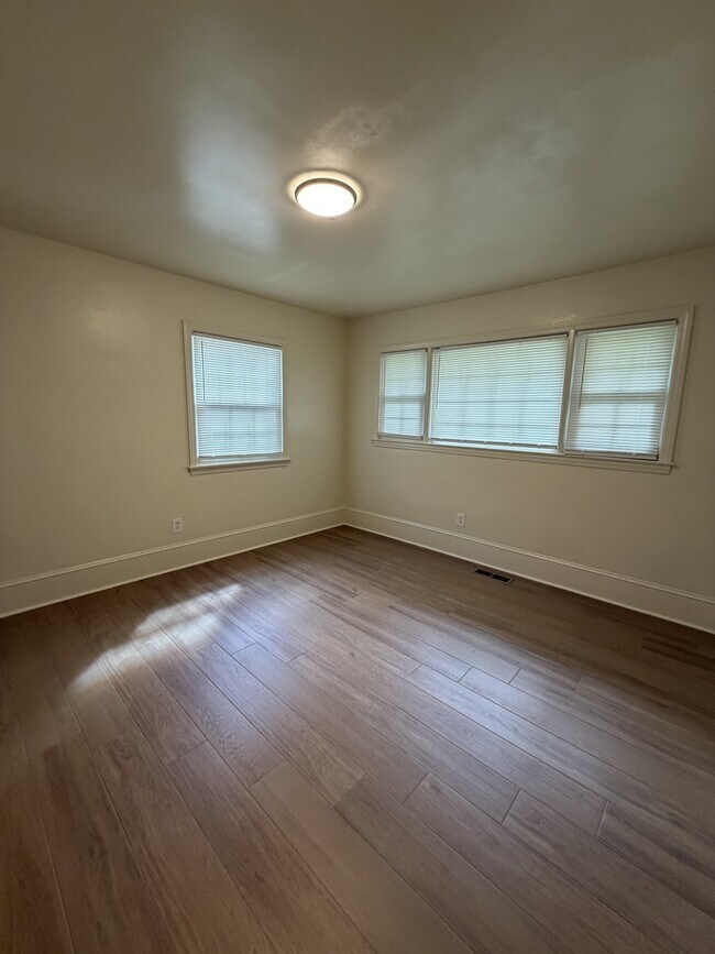Building Photo - 1221 Taney Ave