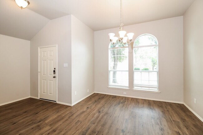 Building Photo - 1118 Partridge Dr