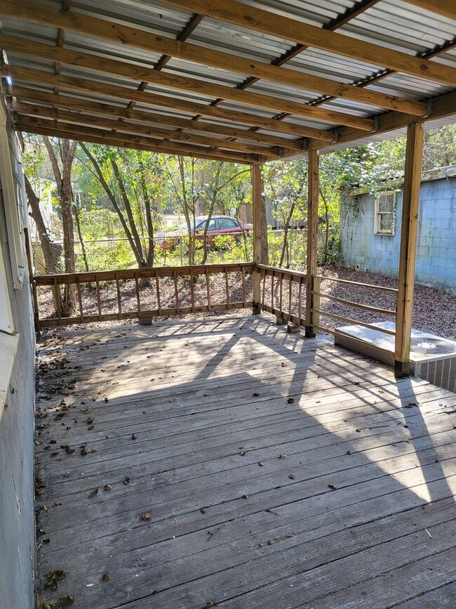 Building Photo - Cottage