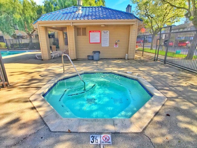 Building Photo - Advent - Tranquil Two Bedroom Condo W/ Patio & Two Assigned Parking Spaces!