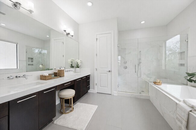 Building Photo - 2011 Colorado St