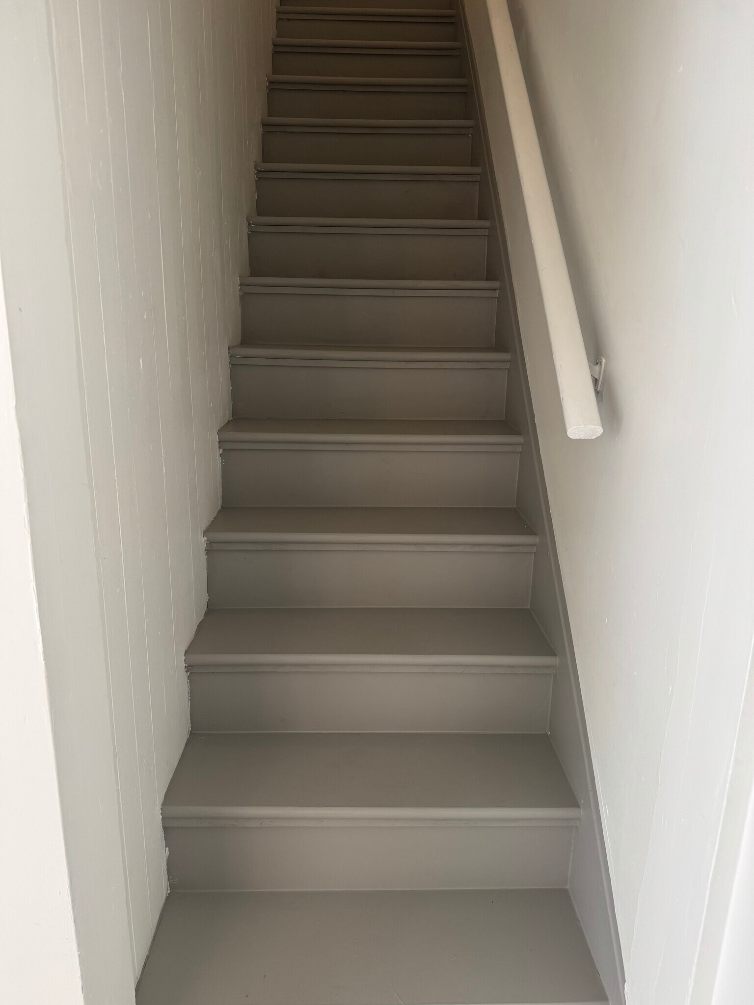Stairs to bedrooms - 3022 Perrysville Ave